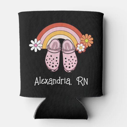 Retro Regenboog en Rubberklompen Monogram Verpleeg Blikjeskoeler (Achterkant)