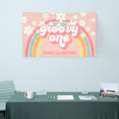 Retro Regenboog Groovy Eén 1e Verjaardag Spandoek (Beurs)