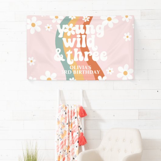 Retro Regenboog Jong Wild Drie Daisy Spandoek (Insitu)