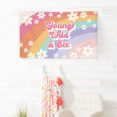 Retro Regenboog Jong Wild en Zes 6e Verjaardag Spandoek (Insitu)