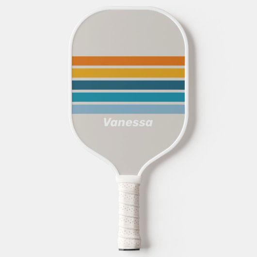 Retro regenboog over striping met naam pickleball paddle (Voorkant)