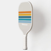 Retro regenboog over striping met naam pickleball paddle (Links)