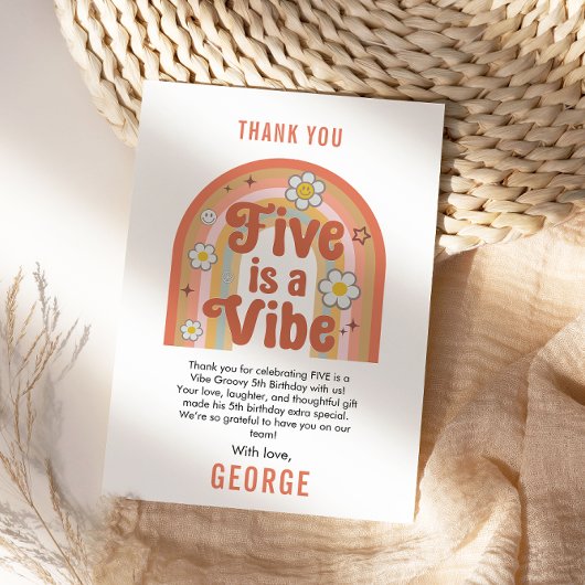 Retro Regenboog Vijf is een Vibe Groovy 5e verjaar Bedankkaart