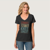 Retro Reight Outta Knee Chirurgie T-shirt (Voorkant volledig)