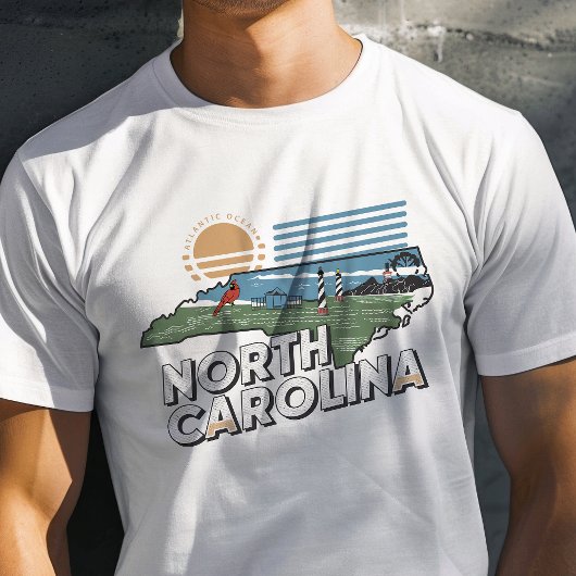 Retro Reizen Iconische North Carolina Graphic T-shirt