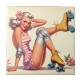 Retro Roller Meisje Pin Up Tegeltje (Voorkant)