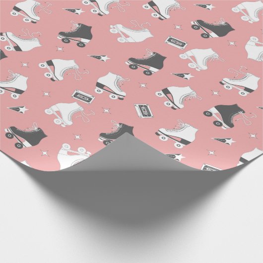 Retro Roller Schaatsen en Cassettebandjes Cadeaupapier (Hoek)