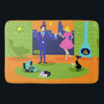 Retro Romantic Evening Couple Bath Mat<br><div class="desc">Deze Retro Romantic Evening Couple Bath Mat lijkt op een scène uit een romantische komedie uit 1960. Het minimalistische ontwerp is voorzien van een aantrekkelijk cartoon koppel in de woonkamer van een modern, stedelijk appartement uit het midden van de eeuw. De kamer is opvallend voorzien van een groene, steenwand met...</div>