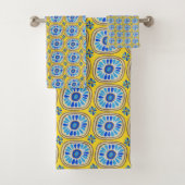 Retro Round Daisy Tegel Pattern Blue Yellow Bad Handdoek (Insitu)