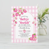 Retro Roze Aardbei Berry Sweet Baby Meisje Douche Kaart (Staand voorkant)