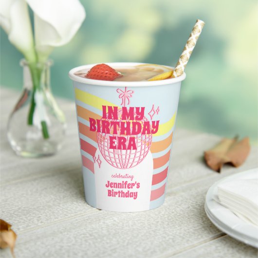 Retro roze discobal in mijn verjaardagsfeestje papieren bekers (Insitu)