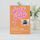 Retro Roze en Oranje Huwelijk Save the Date Kaart (Staand voorkant)