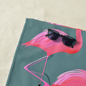 Retro roze flamingo's strandlaken (In situ)