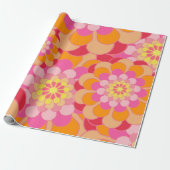 Retro Roze Gele Tones Floral Pattern Cadeaupapier (Uitgerold)