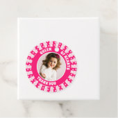 Retro roze Queen of Hearts Verjaardagsfoto Bedankjes Labels (In situ)