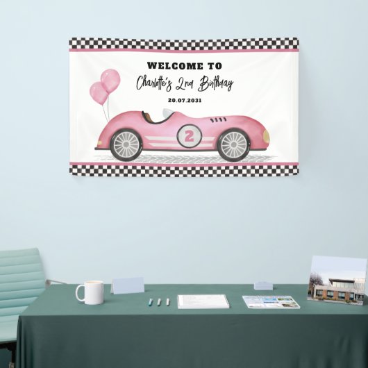 Retro Roze Race Auto Twee Snel Meisje Verjaardag W Spandoek (Beurs)