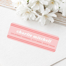 Retro roze retouradres met aardbeiensmaak