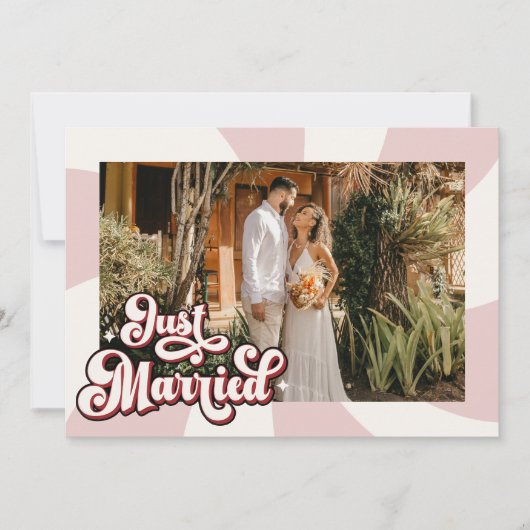 Retro Roze Rood & Cream Gewoon Getrouwd Foto Bruil Aankondiging (Voorkant)