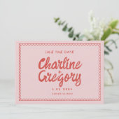 Retro Roze Rood Handschrift Bruiloft Save the Date Kaart (Staand voorkant)