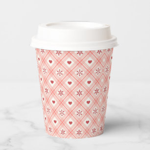 Retro roze, rood hart en sneeuwvlokken patroon papieren bekers