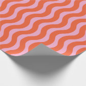 retro Roze Sinaasappel Groovy Wavy Stripe Cadeaupapier (Hoek)