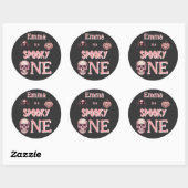 Retro Roze "Spooky One" Aangepaste Naam Ronde Sticker (Vel)