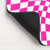 Retro Roze Witte gekaarde cheques Gecontroleerde D Muismat (Hoek)