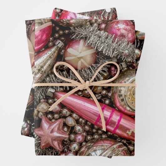 Retro Roze & Zilver Ornament Inpakpapier Vel (In situ)