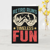 Retro Runs Timeless Fun Skiënneringen  Kaart (Gele Bloem)