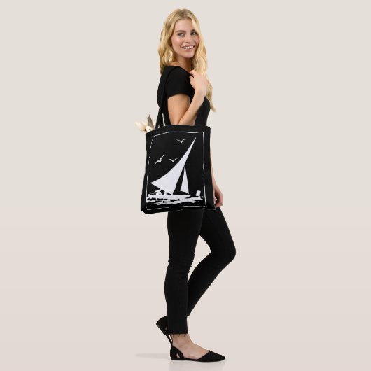 Retro Sailboat Silhouette Tote Bag (Op model)