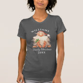 Retro Santa Family Kerstmis met naam en yea T-shirt (Voorkant)