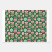 Retro Scandi Christmas Ornaments - Green Red Pink Inpakpapier Vel (Voorkant)