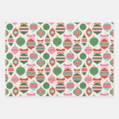 Retro Scandi Christmas Ornaments - Green Red White Inpakpapier Vel (Voorkant)