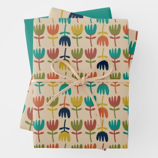 Retro Scandi Tulips in Mideeuw Moderne kleuren Inpakpapier Vel (In situ)