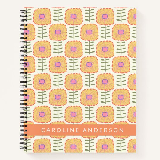 Retro Scandi Yellow Flower Pattern Personalized Notitieboek (Voorkant)