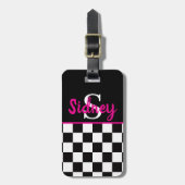 Retro Schaakbord Neon Roze Naam Monogram Bagagelabel (Voorkant verticaal)
