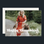 retro script Happy Hanukkah foto Feestdagenkaart<br><div class="desc">Happy Hanukkah-kaart! Een moderne typografie voor dit collectie van de wintervakantiefotokaarten. Aanpassen met je favoriete afbeelding. U kunt de kleur van de doopvont of de achtergrond in uw het houden van ook gemakkelijk veranderen.</div>