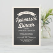 Retro Script Rustic Rehearsal Dinner Uitnodiging (Staand voorkant)