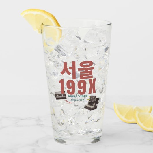Retro Seoul 199X Glass Mug – Street Vibes Edition Glas (Voorkant ijs)