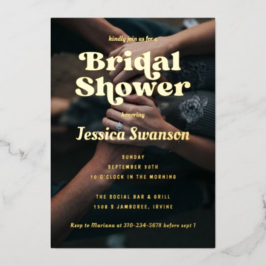 Retro Serif Photo Vrijgezellenfeest Gold Folie Uitnodiging (Voorkant)