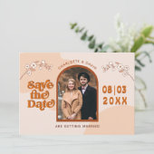 Retro Seventies Arched Photo Boho Save the Date (Staand voorkant)