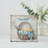 Retro shabby chic paaseieren in mand met narcissen feestdagenkaart (Staand voorkant)