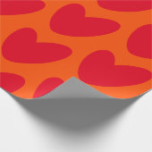 Retro Sinaasappel met Groovy Red Hearts Cadeaupapier (Hoek)