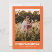 Retro Sinaasappel Terracotta Groovy Foto Bruiloft Kaart (Achterkant)