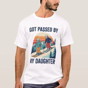 Retro ski vader humor ingehaald door dochter op de t-shirt