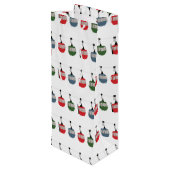 Retro skilift illustratie skiër wijn cadeautas (Achterkant Gekanteld)