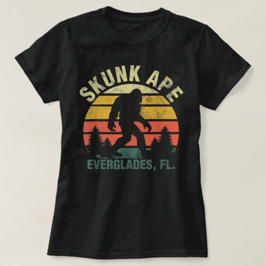 Retro  Skunk Ape Florida Everglades Bigfoot T-shirt (Design voorkant)