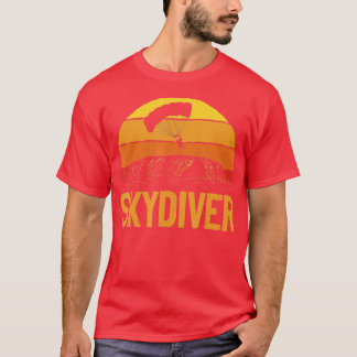 Retro Skydiver Skydiving Parachuting Skydi T-shirt