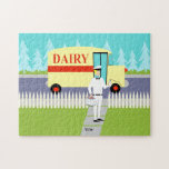 Retro Small Town Milkman Puzzle Legpuzzel<br><div class="desc">Als je een dorst hebt voor een modern design uit het midden van de eeuw, dan is deze Retro Small Town Milkman Puzzle voor je! In de stijl van 1960, minimalistisch kunstontwerp is een toegewijde milkman te zien die zijn ochtendrondes maakt. Het blonde man draagt een melkwitte broek, een shirt...</div>