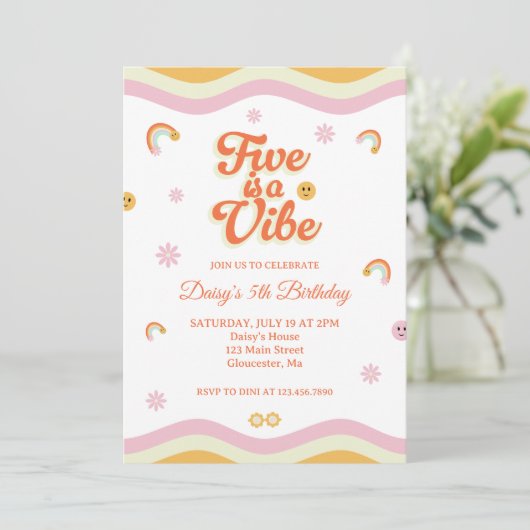 Retro Smiles Five is een vibe 5e verjaardag Kaart (Staand voorkant)